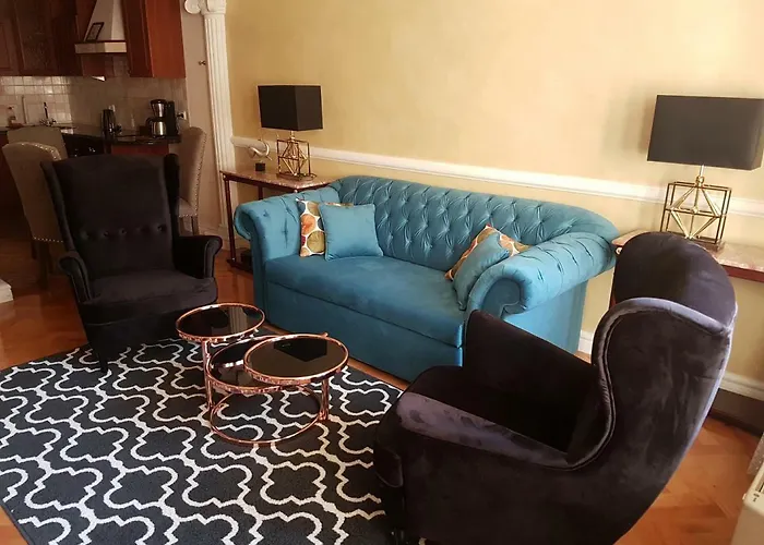 GoldStar Luxury Old Town Krakow Apartment